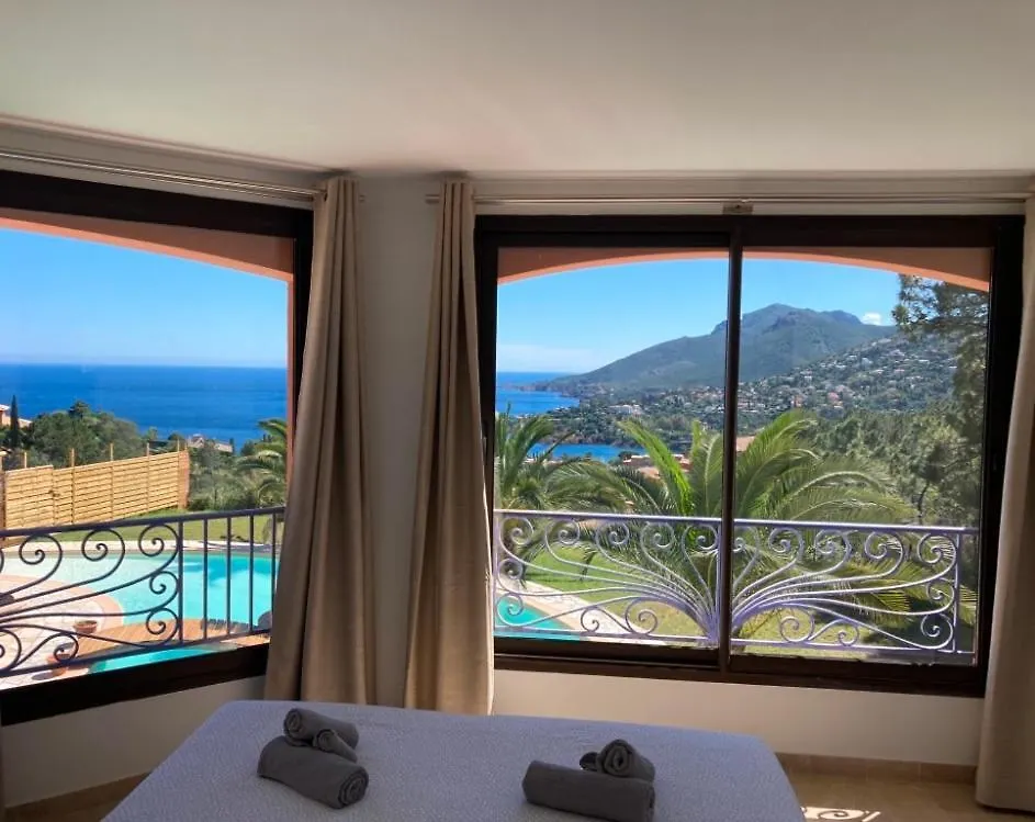 Maison Vue Mer Avec Piscine Sur La Cote D'Azur Theoule-sur-Mer Holiday home