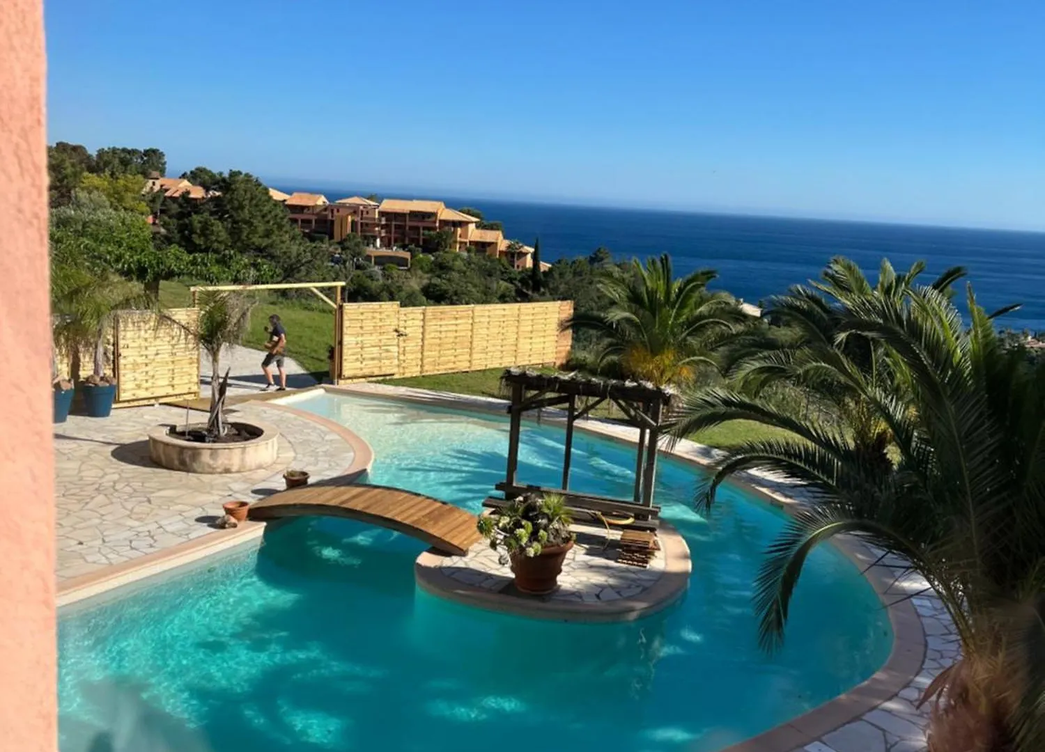 Holiday home Maison Vue Mer Avec Piscine Sur La Cote D'Azur Theoule-sur-Mer France